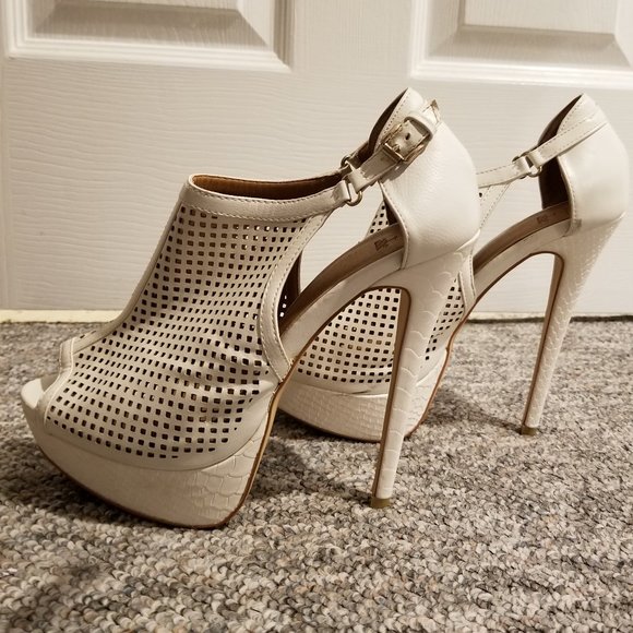 Beautiful Beau + Ashe Platform Stiletto Heel Booties - Picture 1 of 9